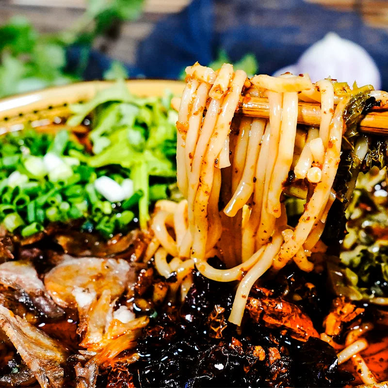 Guizhou specialty Shuicheng mutton noodles Liupanshui mutton original soup oil chili meal replacement fast food breakfast rice noodles local specialty