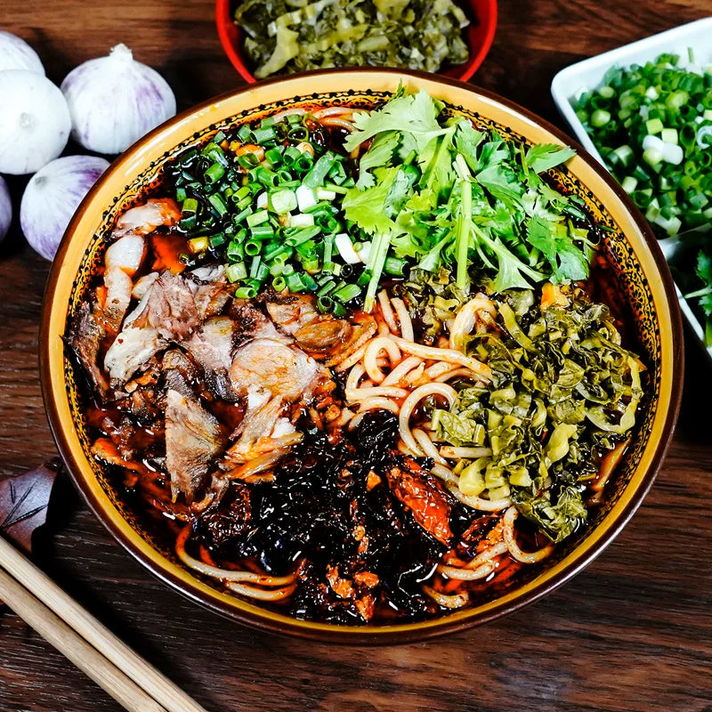Guizhou specialty Shuicheng mutton noodles Liupanshui mutton original soup oil chili meal replacement fast food breakfast rice noodles local specialty
